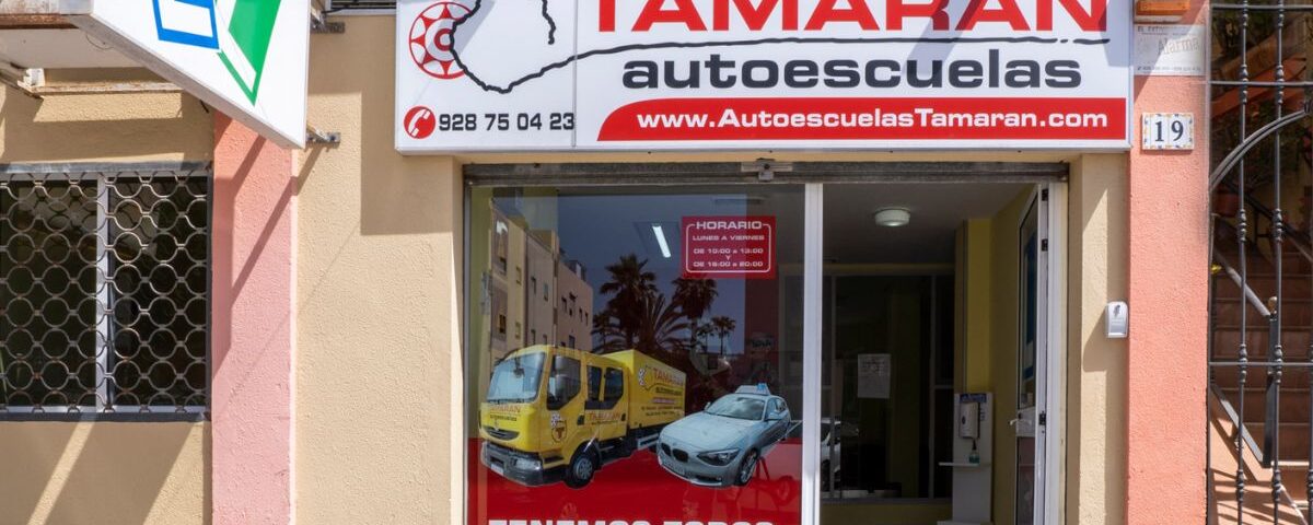 fachada de tamaran- autoescuela tamaran